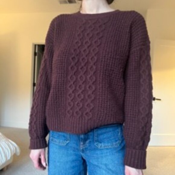Splendid Cable Stitch Sweater - Picture 5 of 5